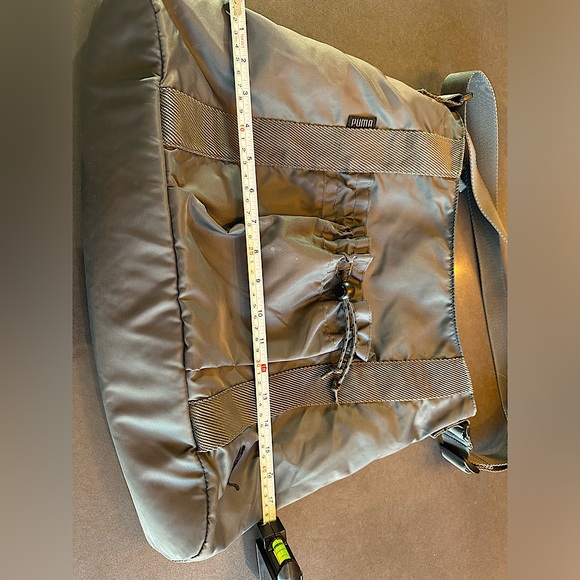 Ladie’s Puma Nylon Large Shoulder Bag - Picture 8 of 9
